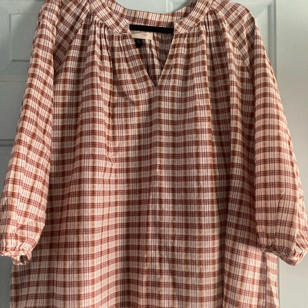 Universal Threads Brown, Beige and White peasant blouse